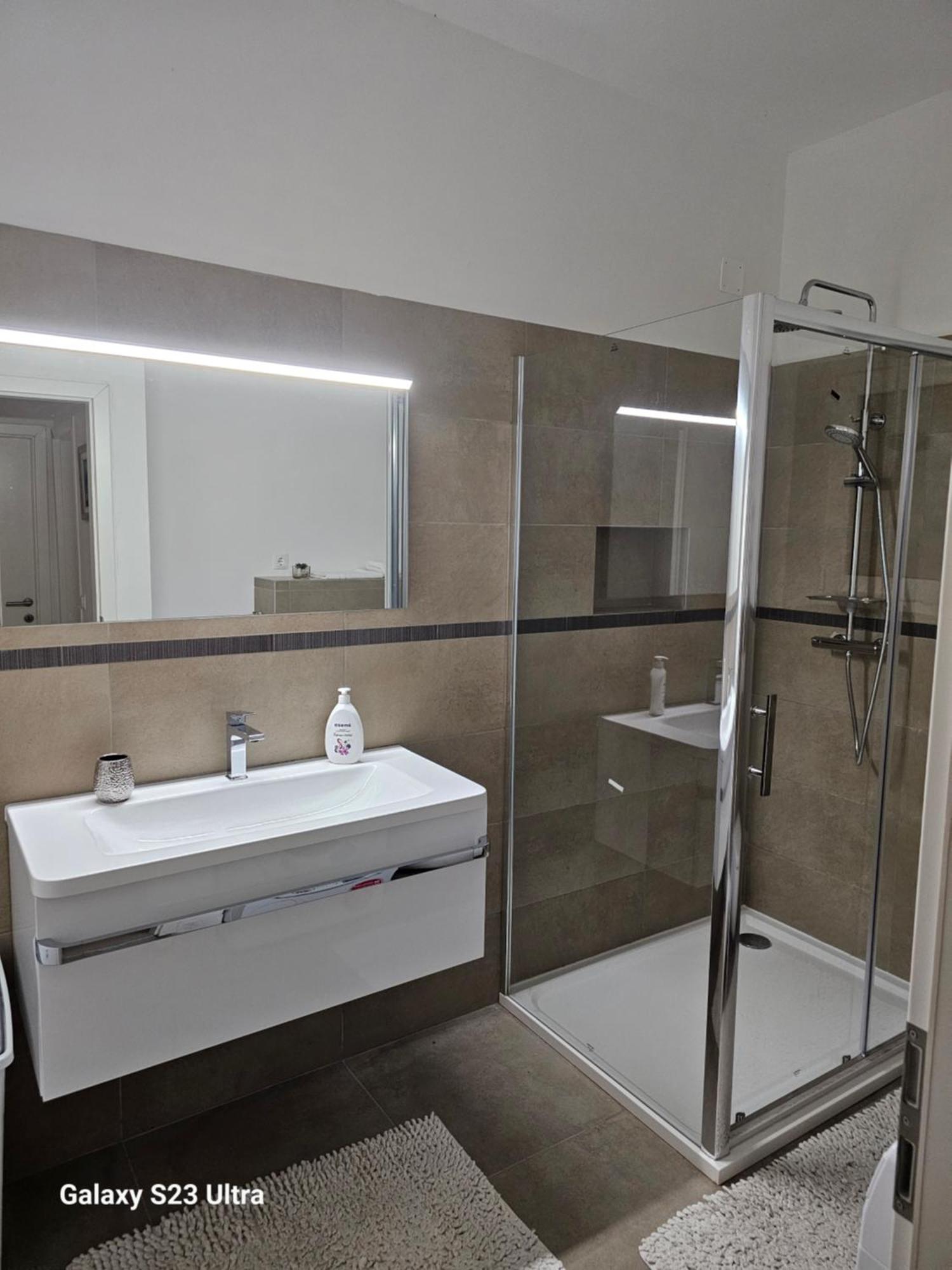 Apartmani Dianna Kaštela Zewnętrze zdjęcie